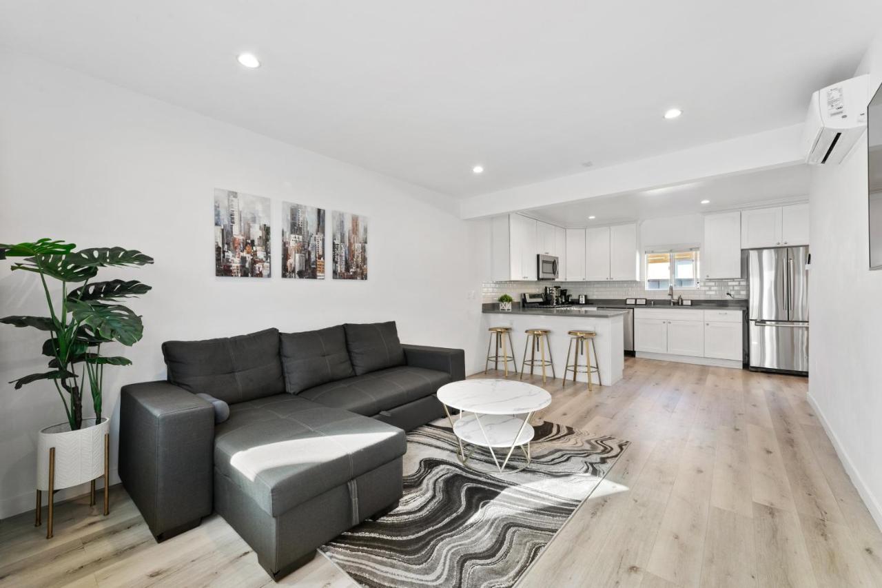 Miracle Mile Chic 1 Bedroom Parking Unit 2 Bed & Breakfast Los Angeles
