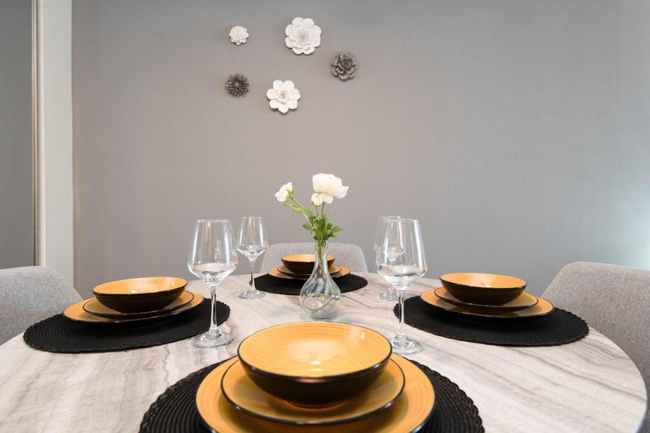 Luxury One Bedroom Free Parking&pool Apartamento *