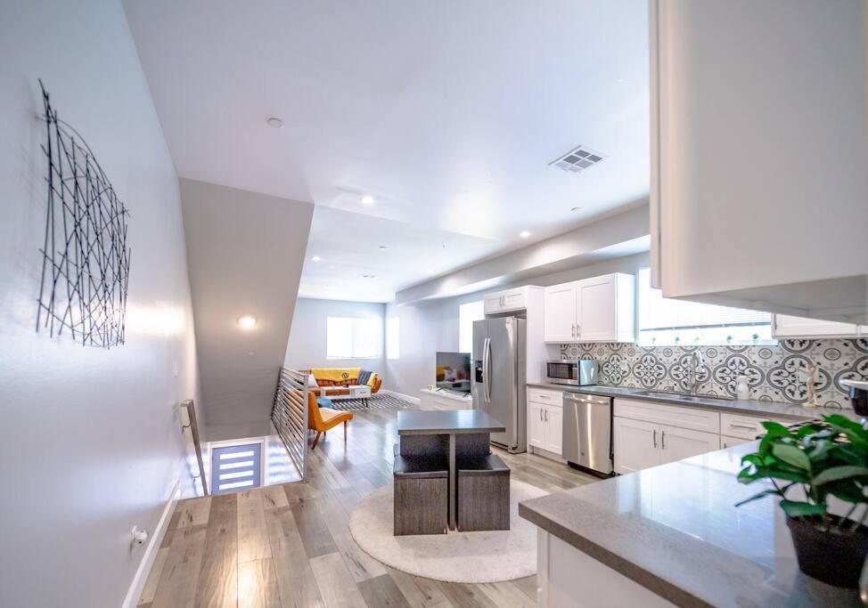Apartamento 4bd Townhome Sleeps 10 Near Usc/dtla/expo