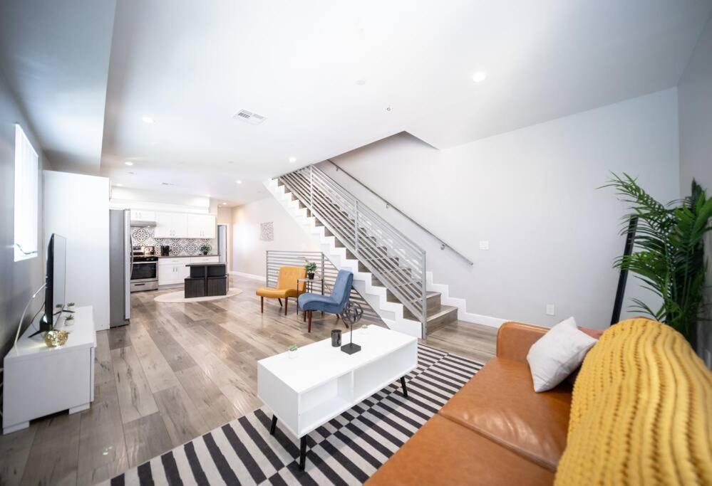 4bd Townhome Sleeps 10 Near Usc/dtla/expo *