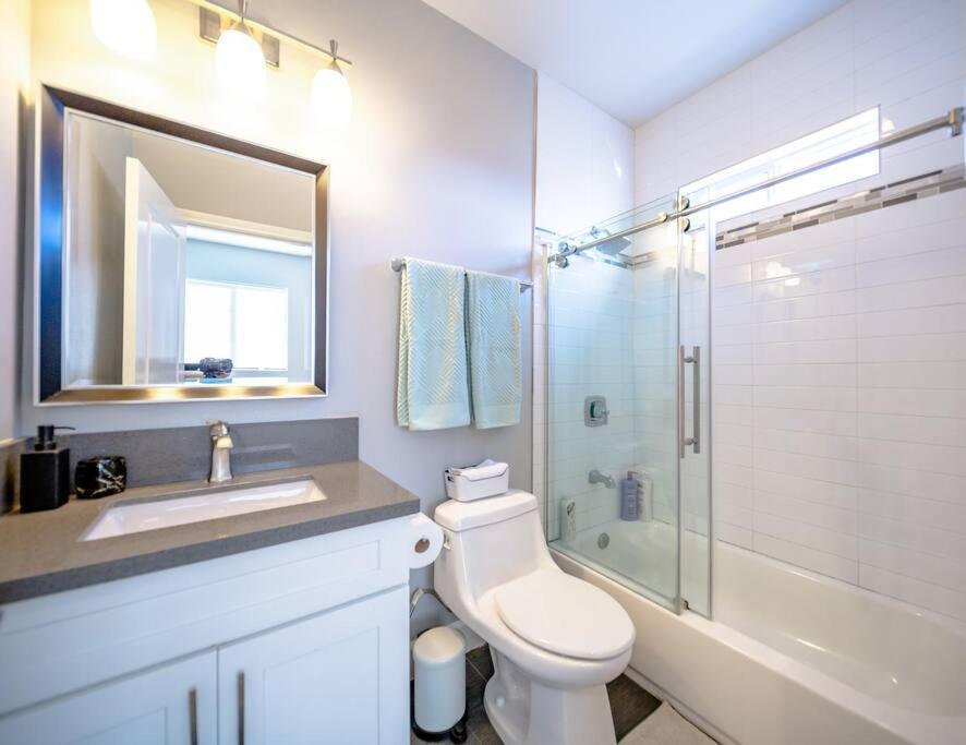 4bd Townhome Sleeps 10 Near Usc/dtla/expo * Los Angeles