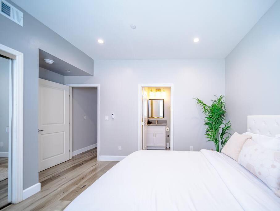 Apartamento 4bd Townhome Sleeps 10 Near Usc/dtla/expo Los Angeles