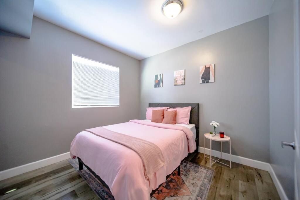 4bd Townhome Sleeps 10 Near Usc/dtla/expo *
