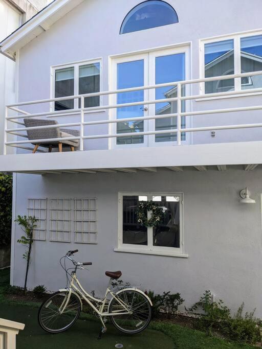 Venice Canals & Beach Los Angeles