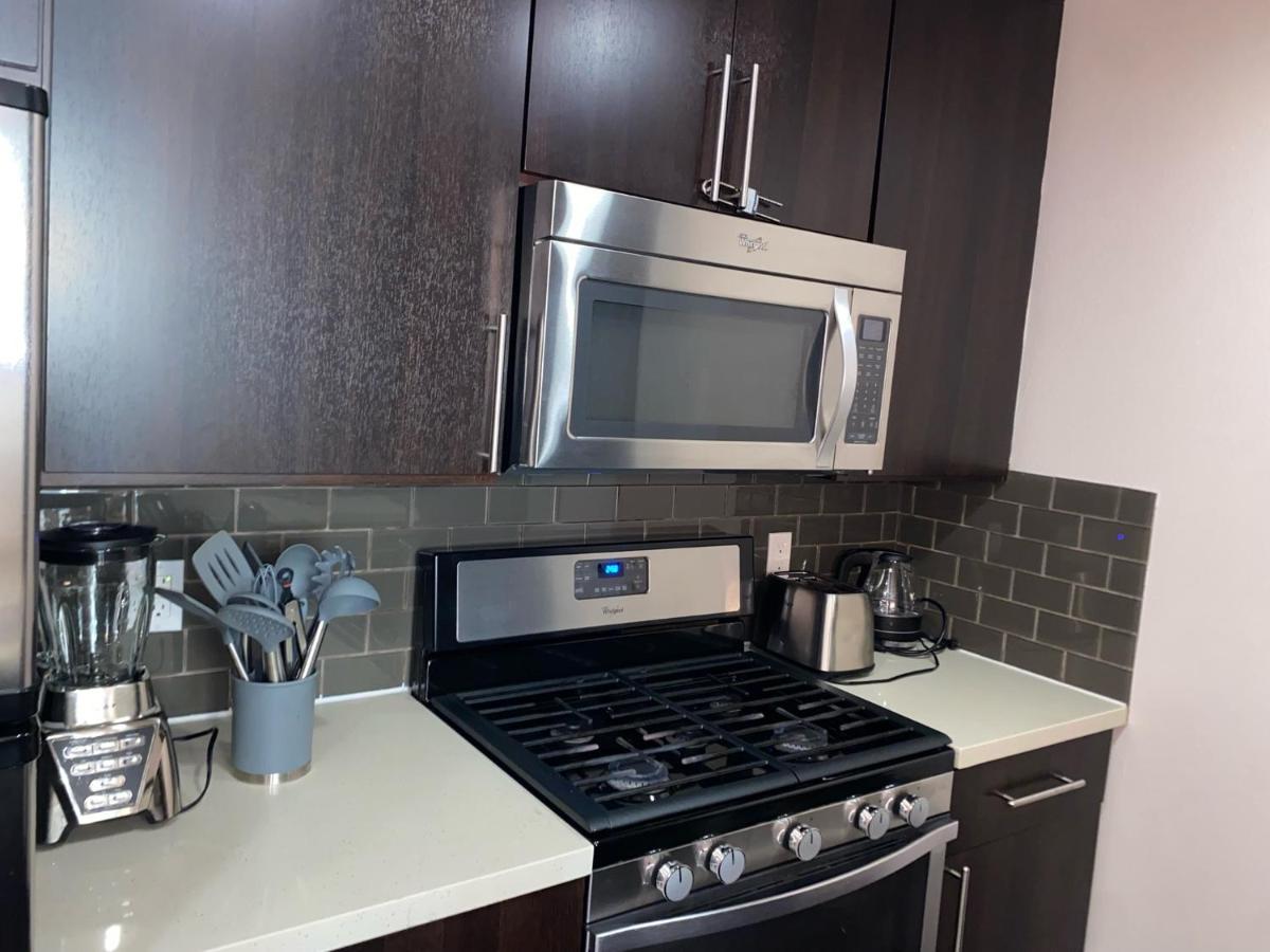 Spacious And Stylish Unit *