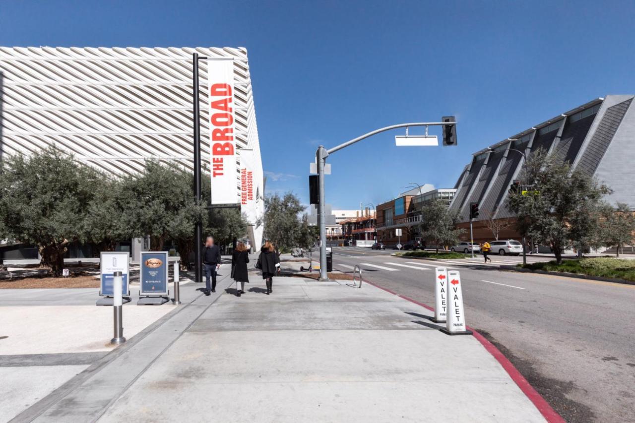 Apartment Downtown 1br W Wd Nr Metro Center Lax-373 *