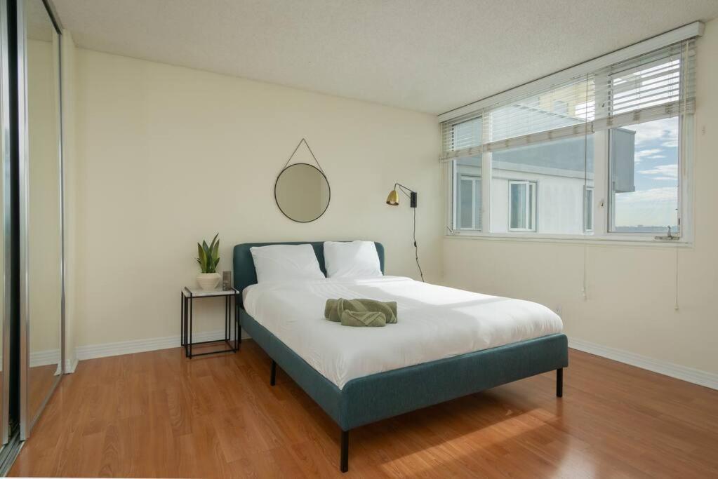 Panoramic Penthouse Venice/ Marina Del Rey. *