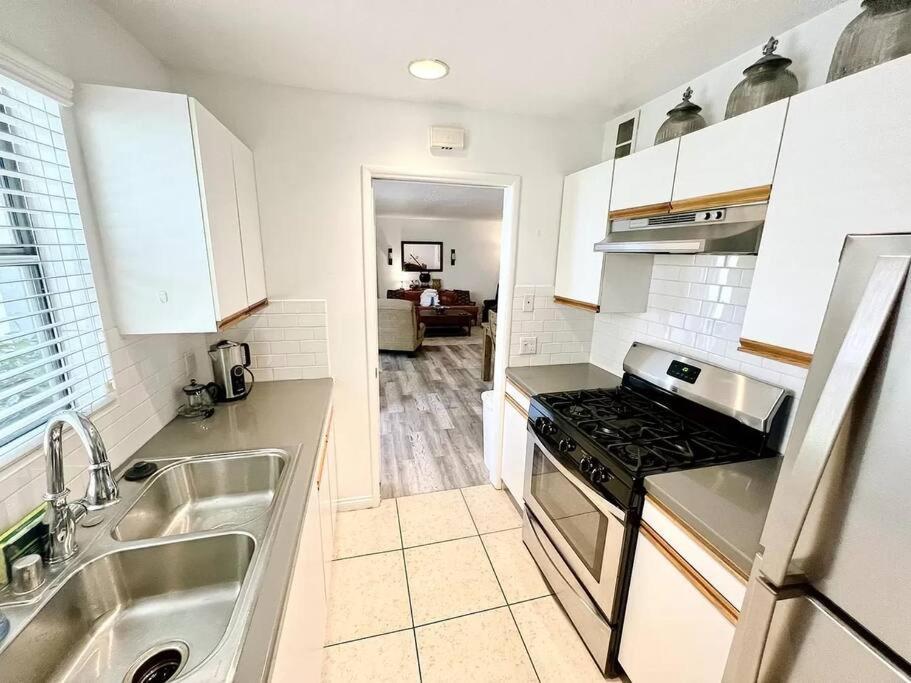 ৎ୭ Valley Village Privacy Lux ৎ୭ Los Angeles