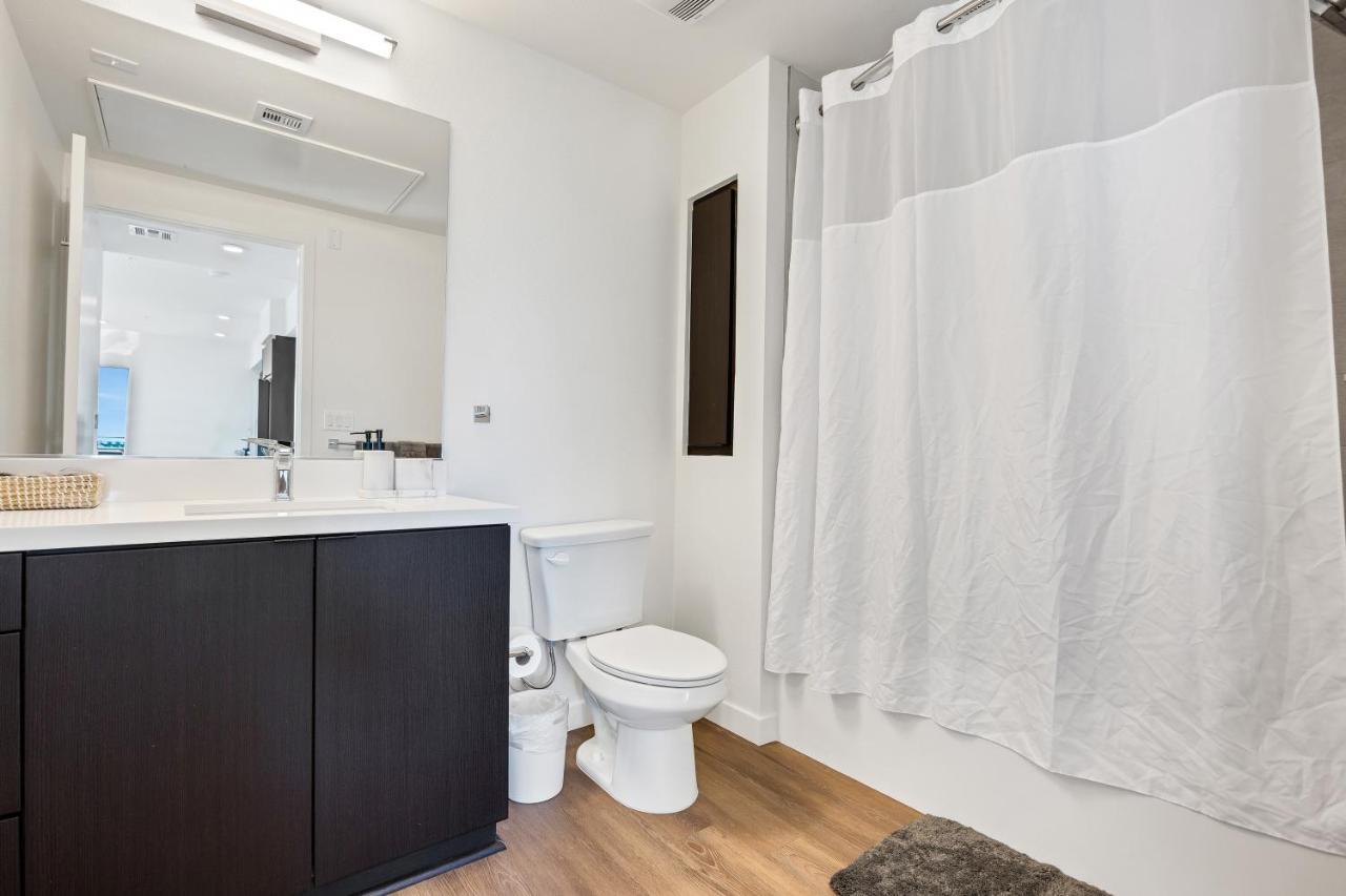 One Lux Hollywood View La Apartment Los Angeles