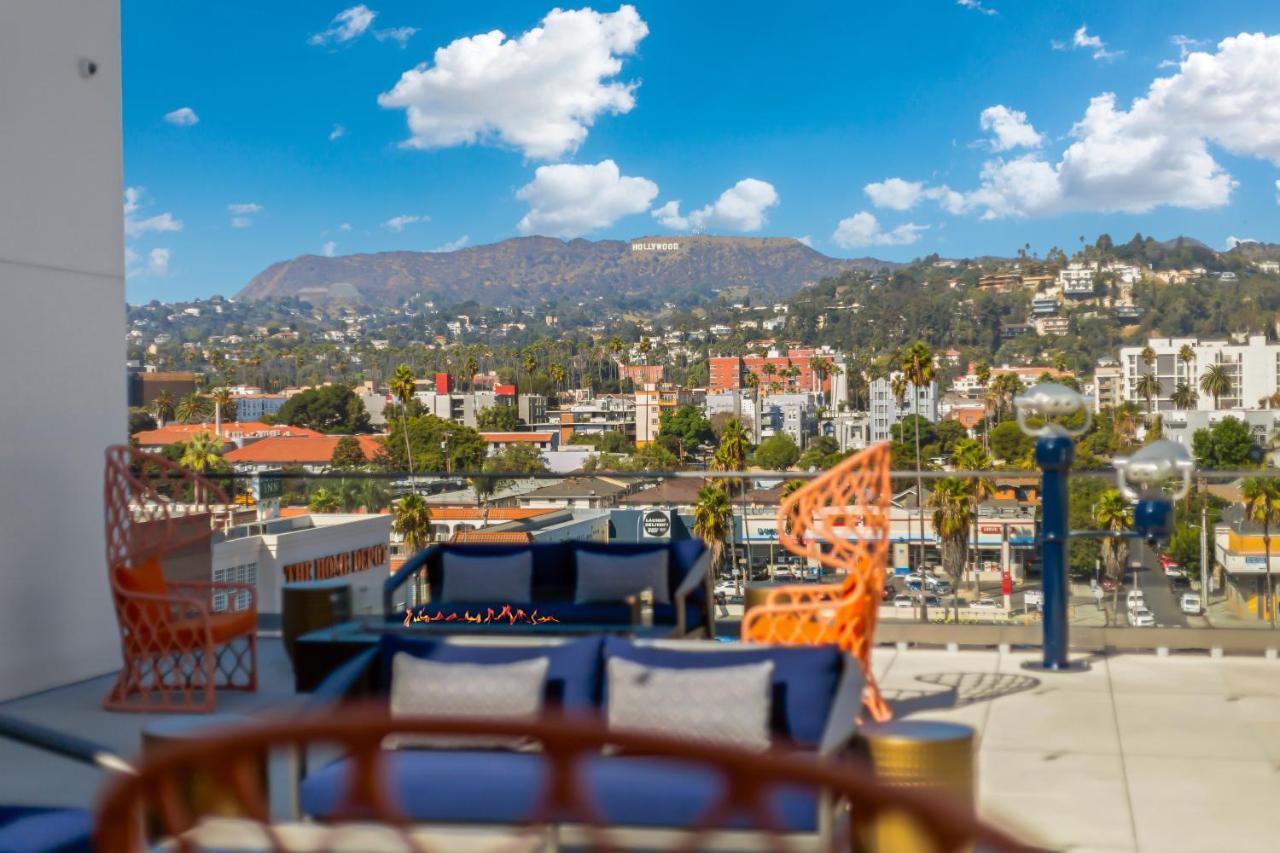 One Lux Hollywood View La *