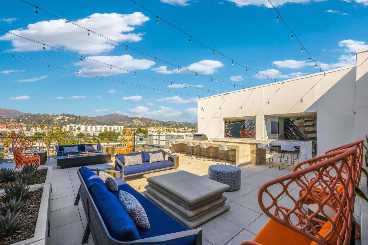 One Lux Hollywood View La