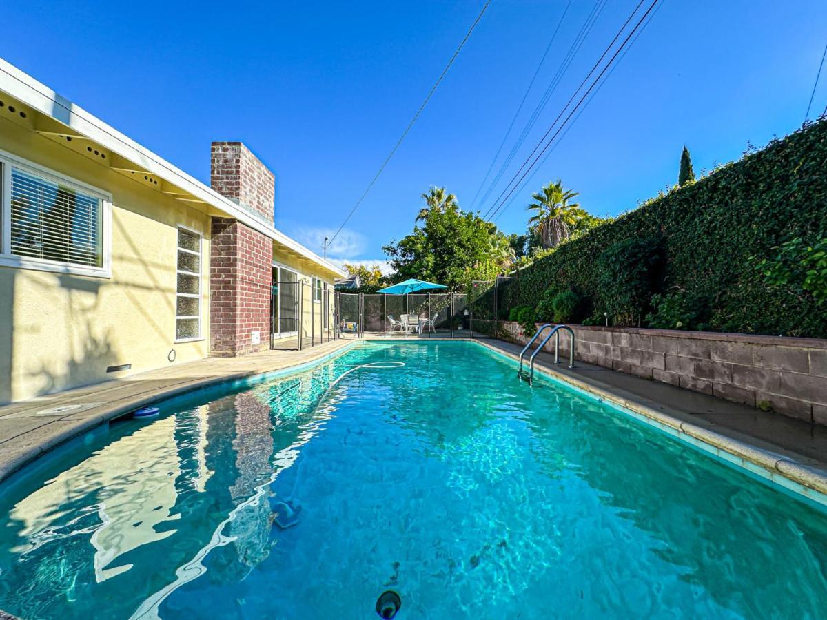 Relaxing 4-br Oasis With Pool - Bb