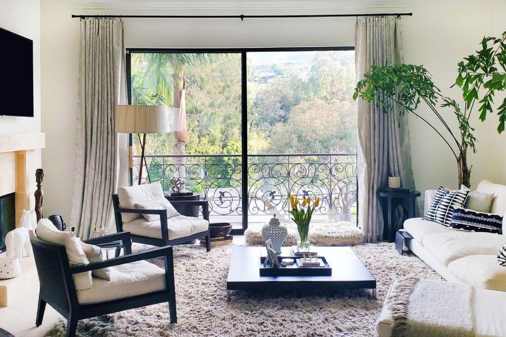 Apartment Stylish Pacific Palisades Gem *