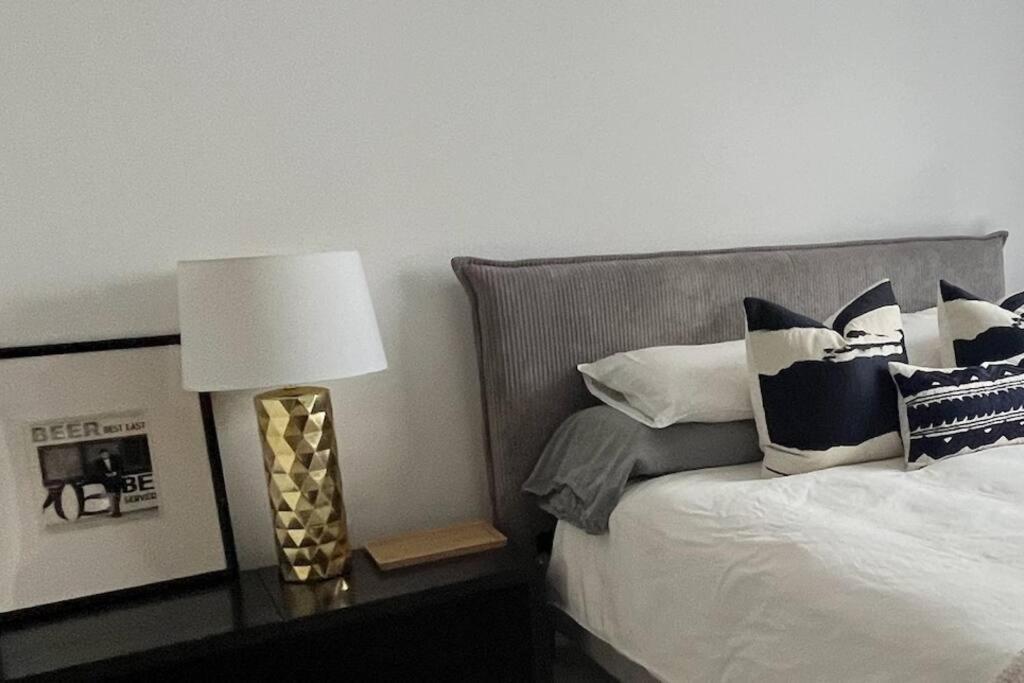 Apartment Stylish Pacific Palisades Gem