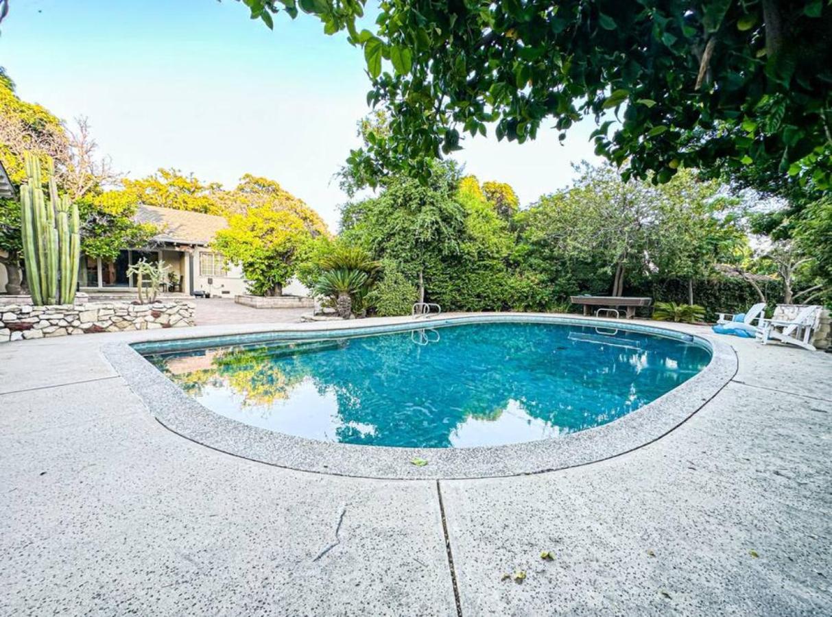 Relaxing 6 Bedroom Oasis With Pool - Lou1 *