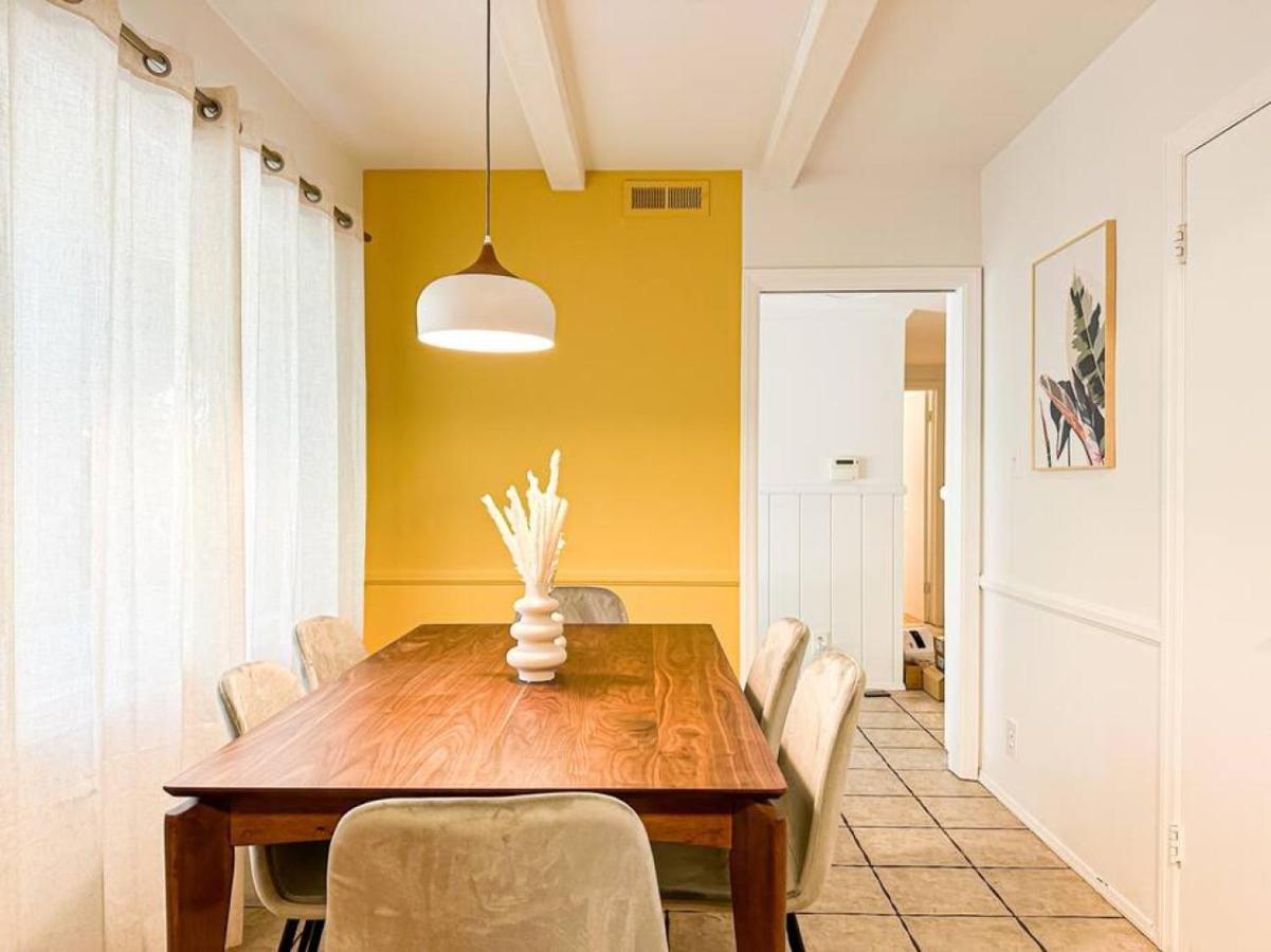 Relaxing 6 Bedroom Oasis With Pool - Lou1 Holiday home Los Angeles