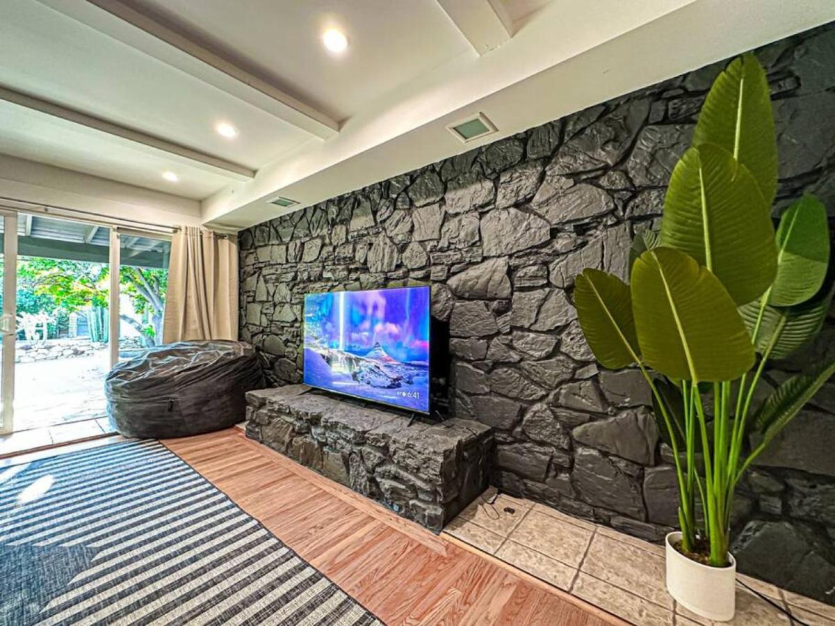 Holiday home Relaxing 6 Bedroom Oasis With Pool - Lou1 *