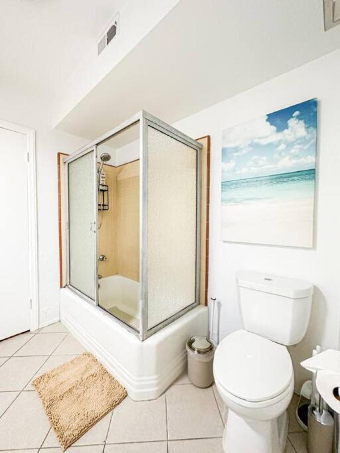 Relaxing 6 Bedroom Oasis With Pool - Lou1 Holiday home Los Angeles