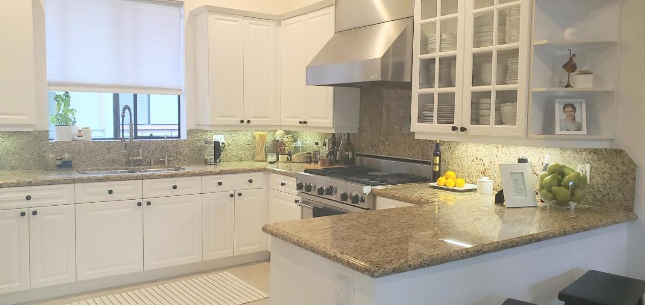 Apartment Stylish Pacific Palisades Gem