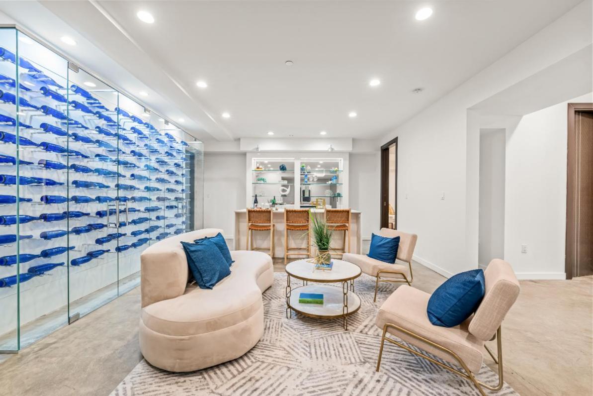 Coldwater Canyon Apartment