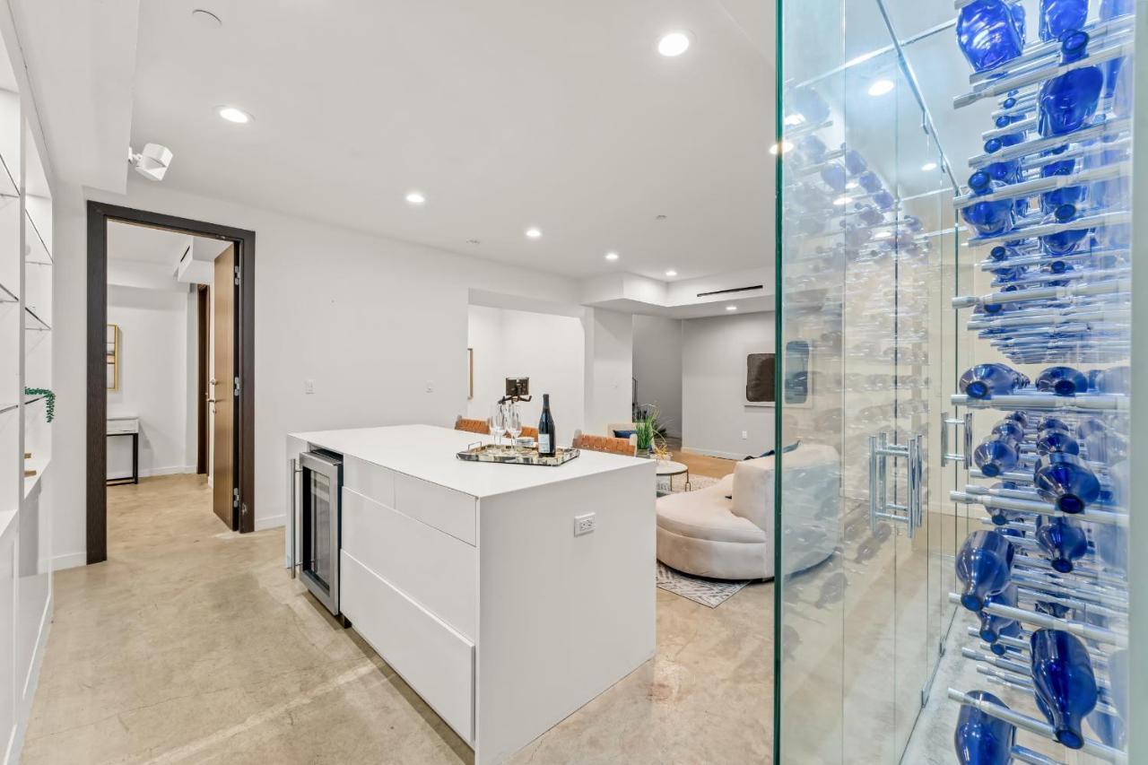 Coldwater Canyon Apartment