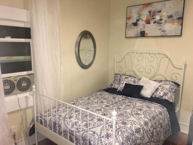 Dtla Oasis Private Bedroom With Exclusive Laundry - Steps To The Heartbeat Of La Holiday home *