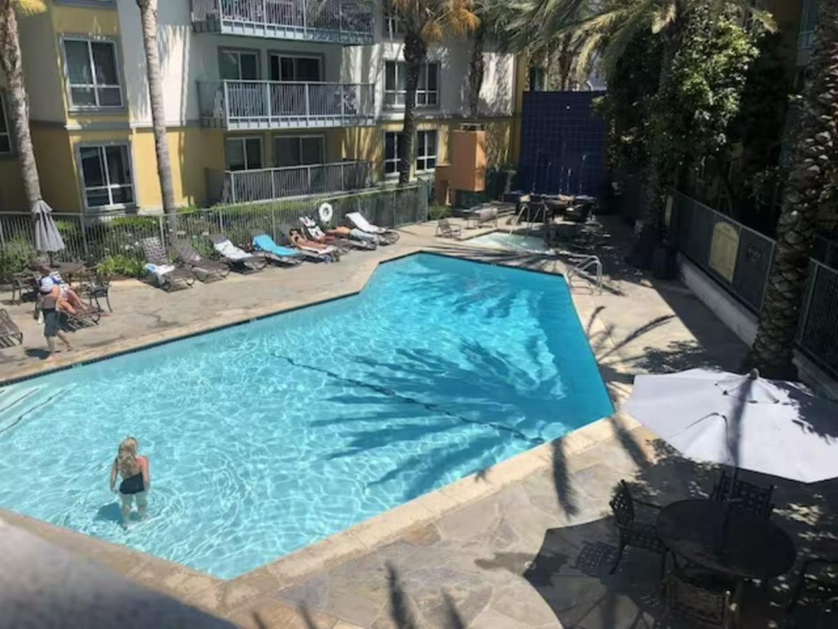 The Moonstone - Cozy Marina Side Garden View Pool And Gym