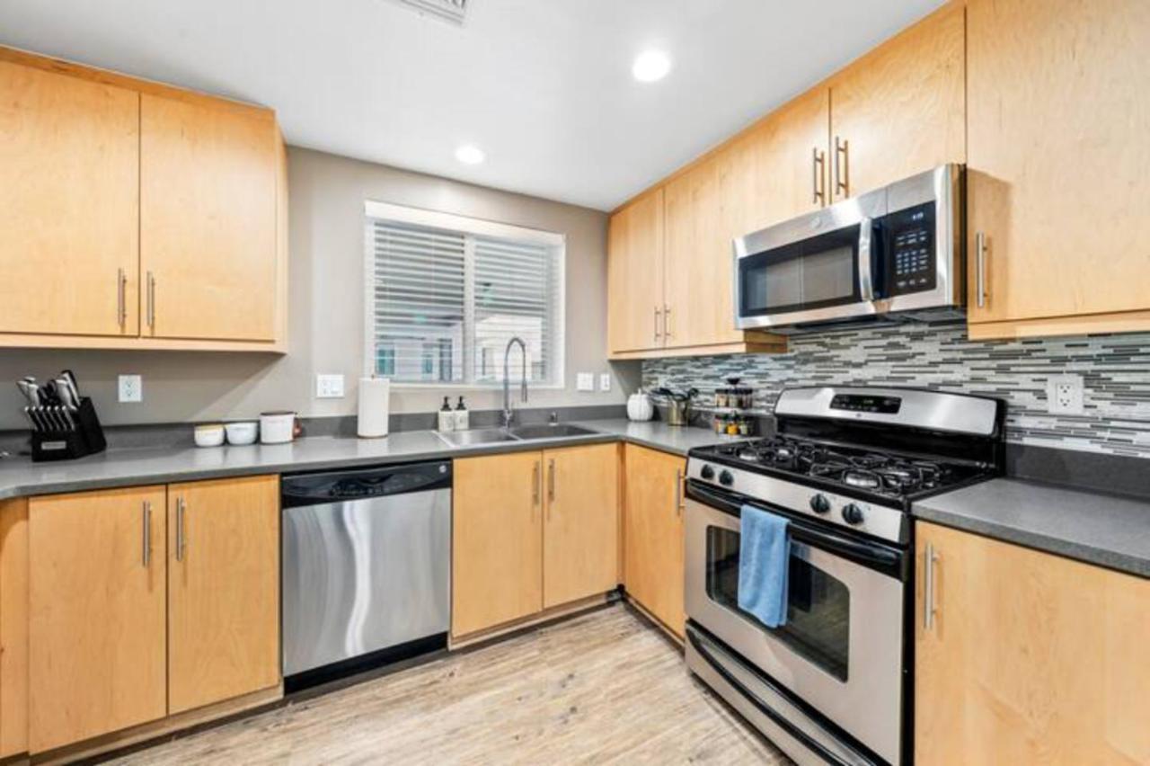 Blue Water Views Penthouse In Marina Del Rey Apartment