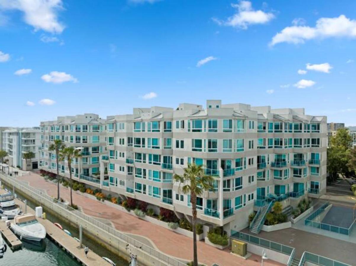 Blue Water Views Penthouse In Marina Del Rey *