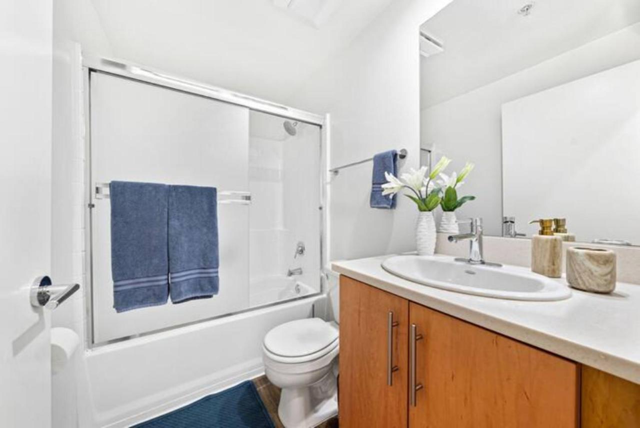 The Coral Loft - Marina Bliss Water View 2br Pool, Gym Apartment