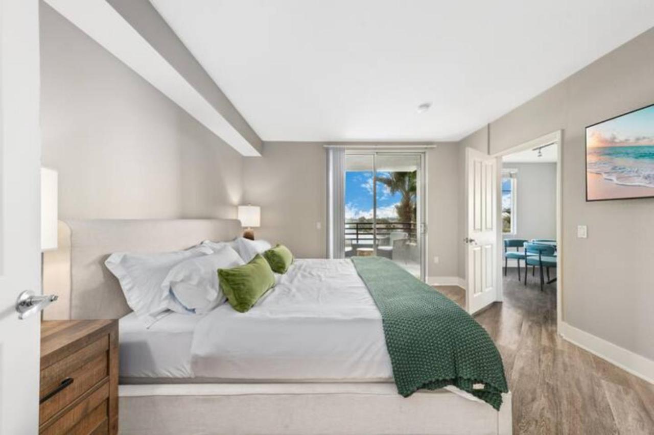 Blue Topaz Retreat - Spacious 3br Gorgeous Views Apartment Los Angeles