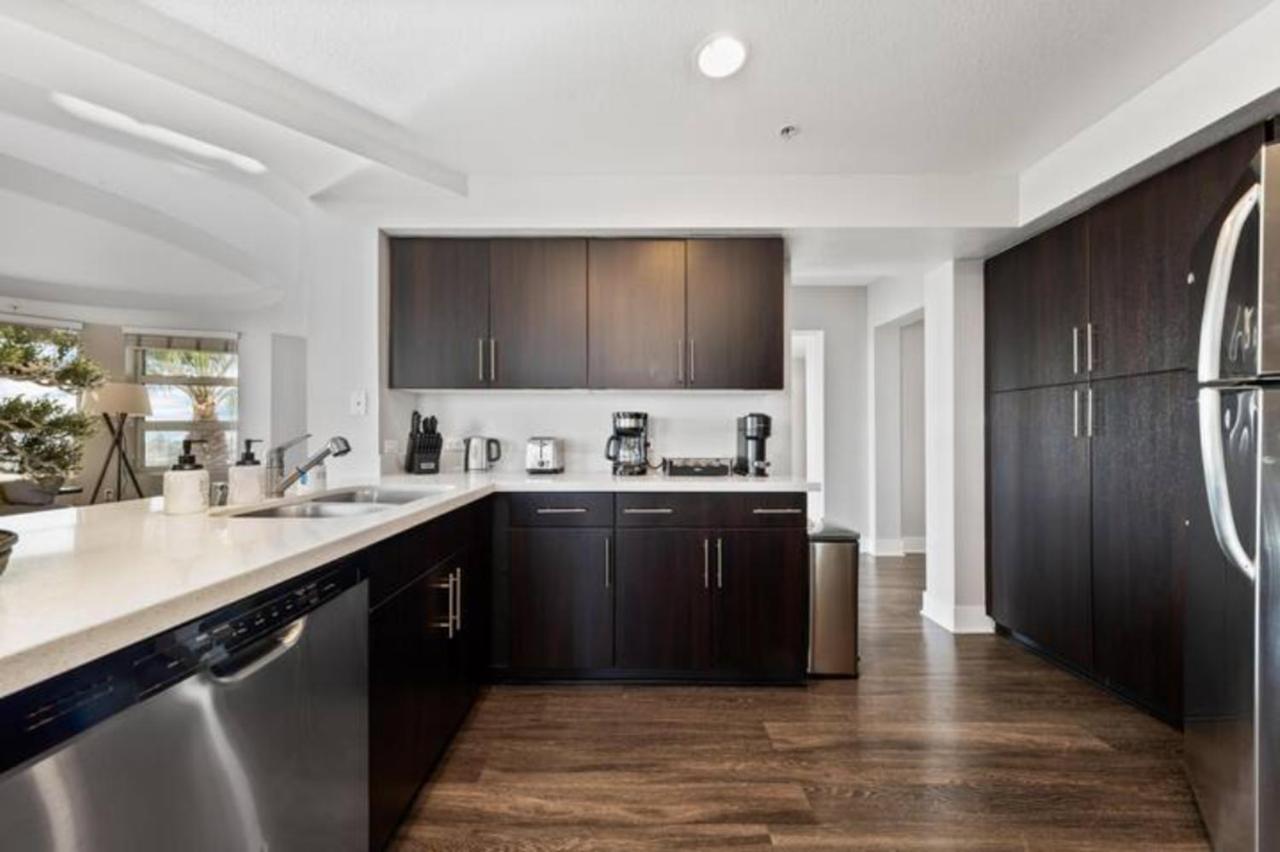 Blue Topaz Retreat - Spacious 3br Gorgeous Views Apartment Los Angeles