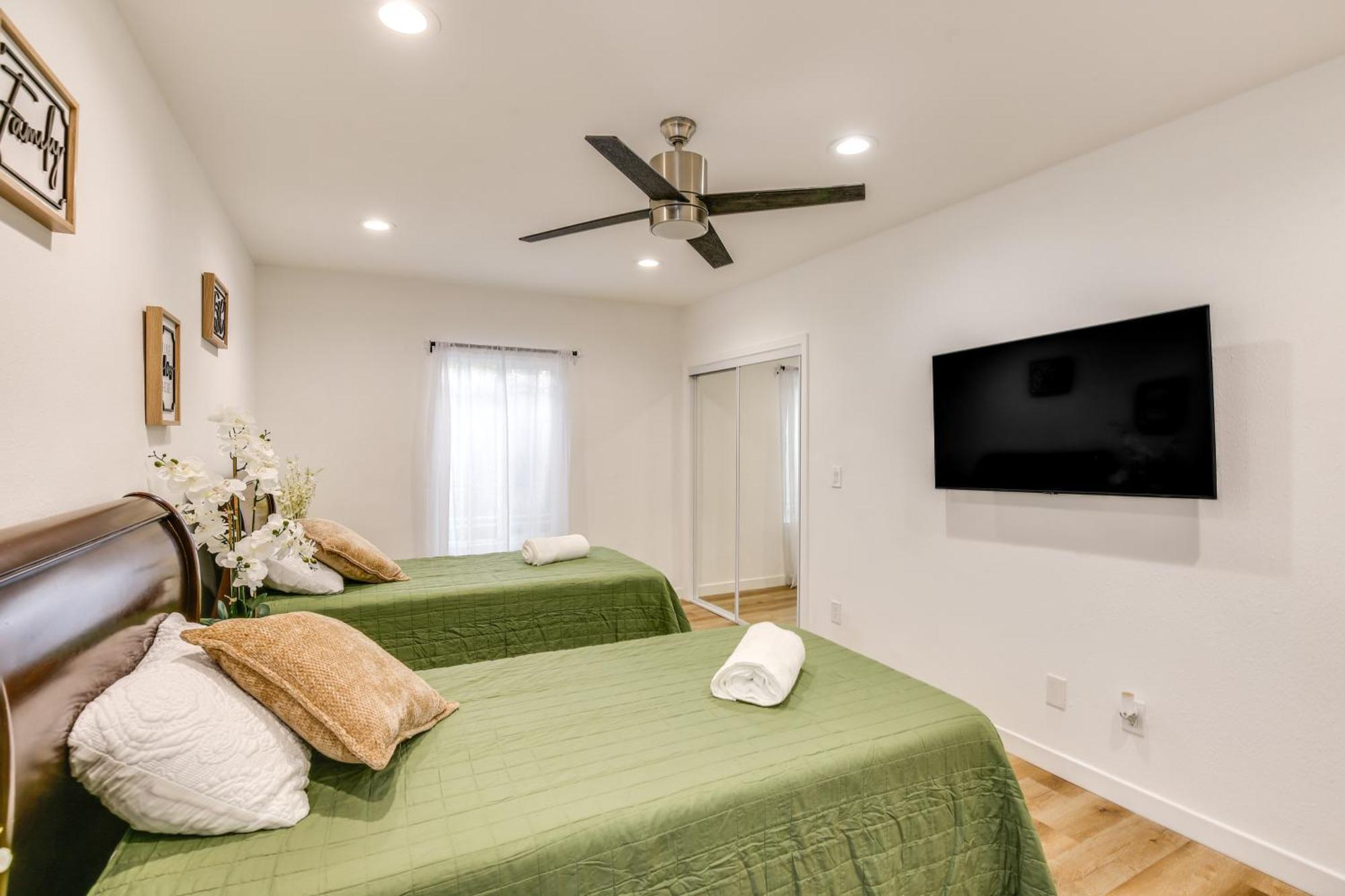 Apartment East Angeles - 7 Mi To Downtown!