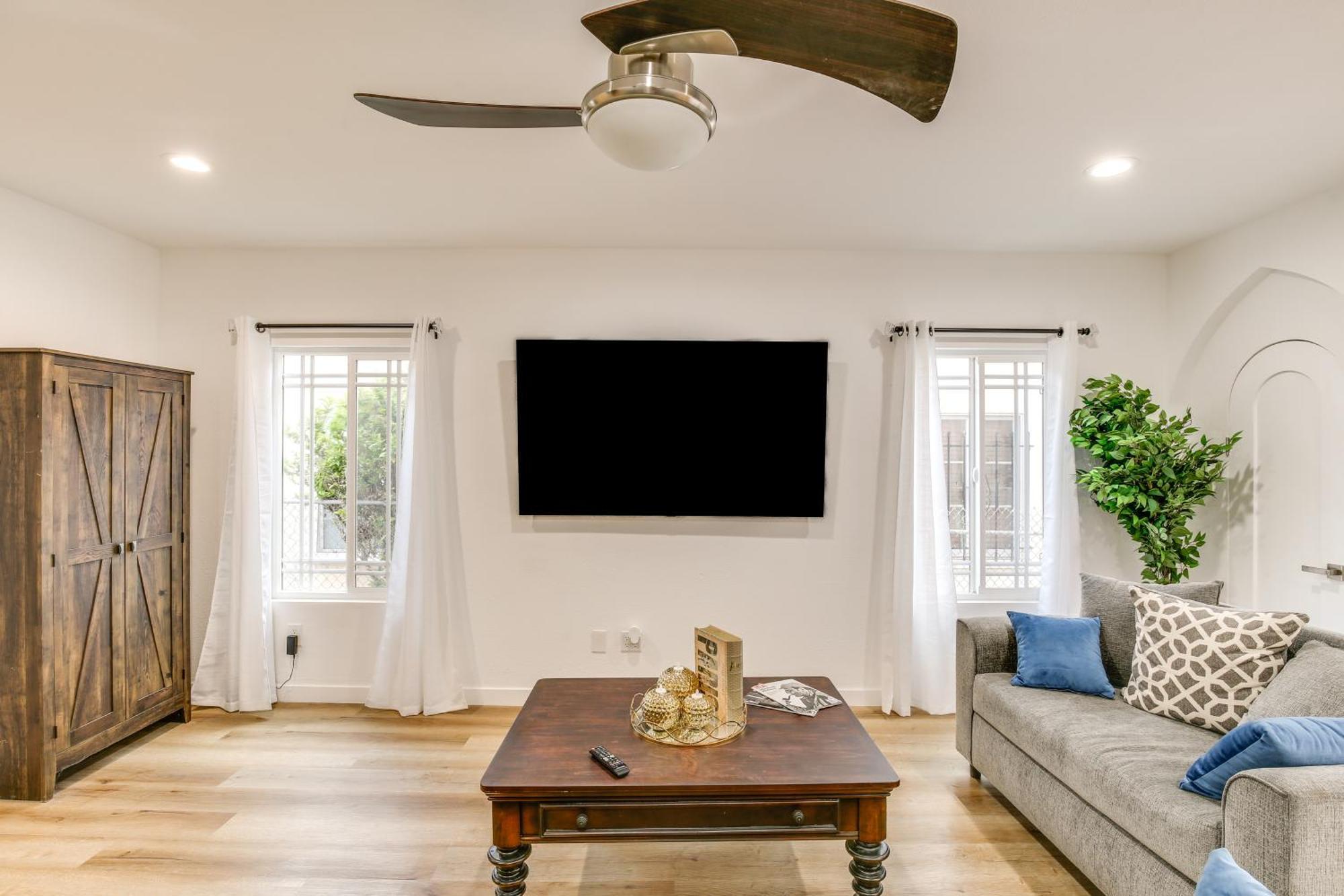 Apartment East Angeles - 7 Mi To Downtown! Los Angeles