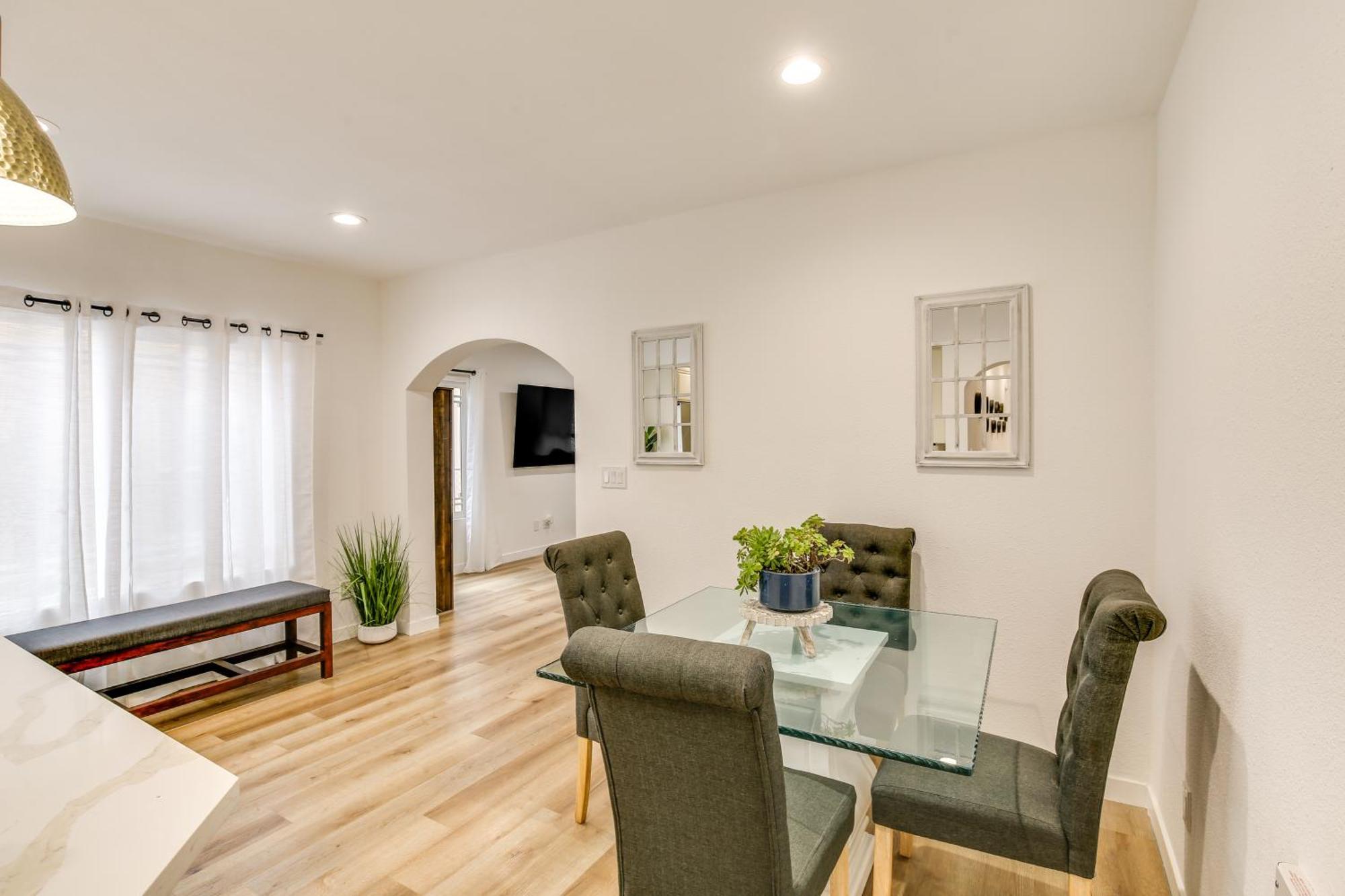Apartment East Angeles - 7 Mi To Downtown!