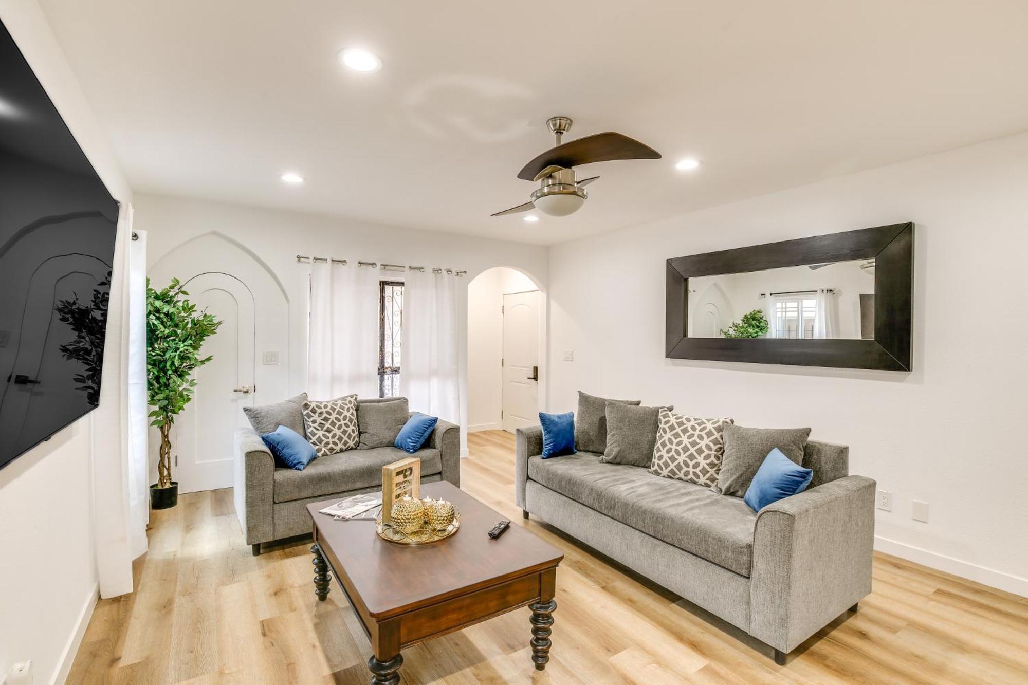 East Angeles - 7 Mi To Downtown! Apartment