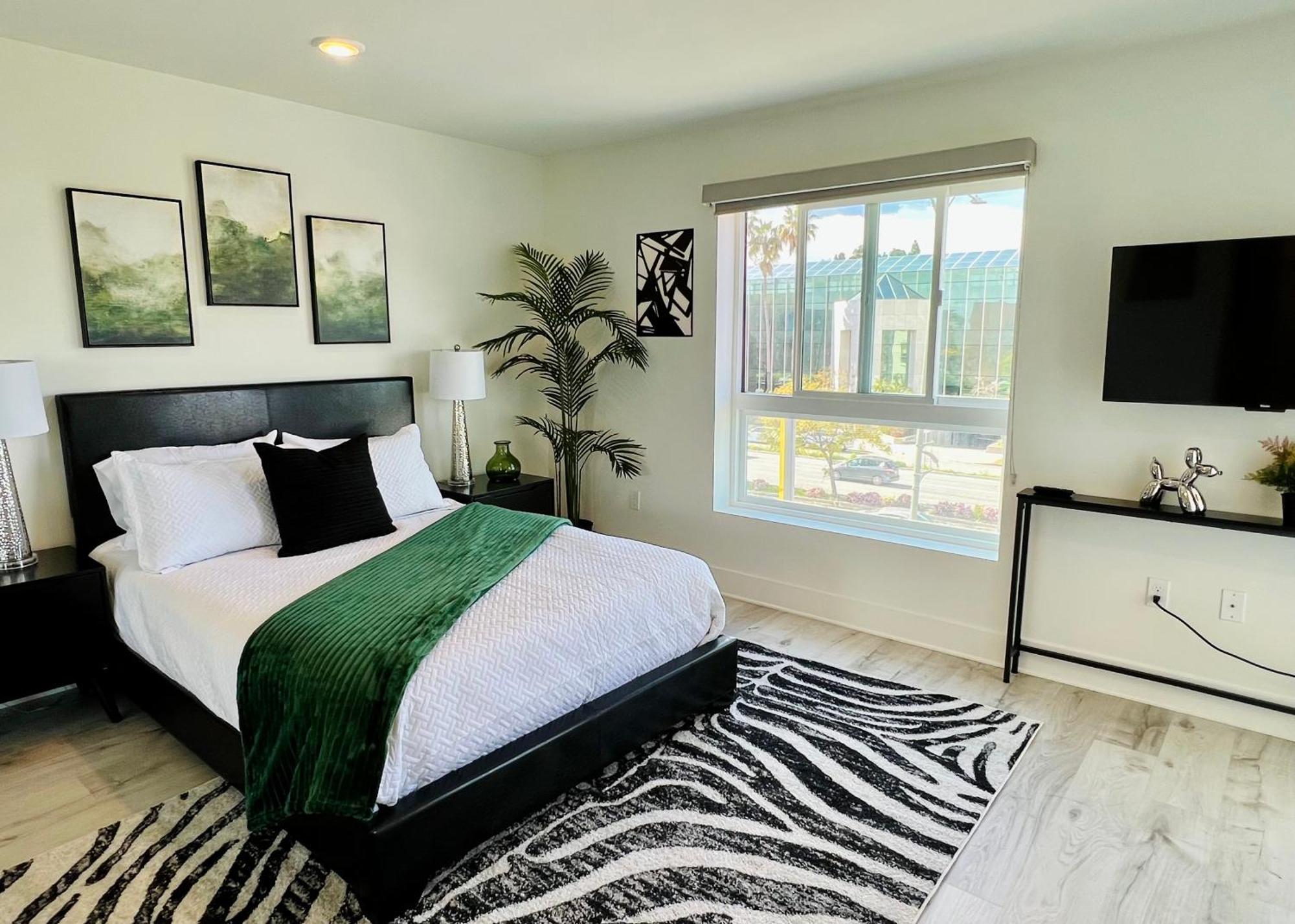 Century Chic 4 Sleep Free Parking 402 Apartment