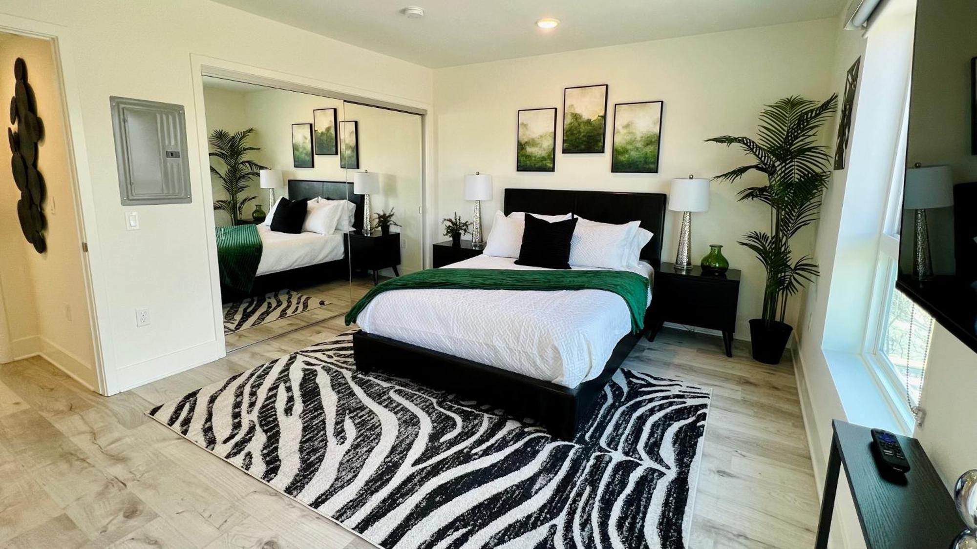 Century Chic 4 Sleep Free Parking 402 Apartment Los Angeles