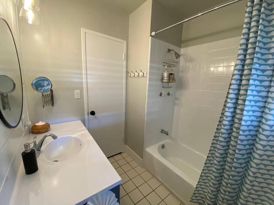 Sweet Woodland Hills Holiday home Los Angeles