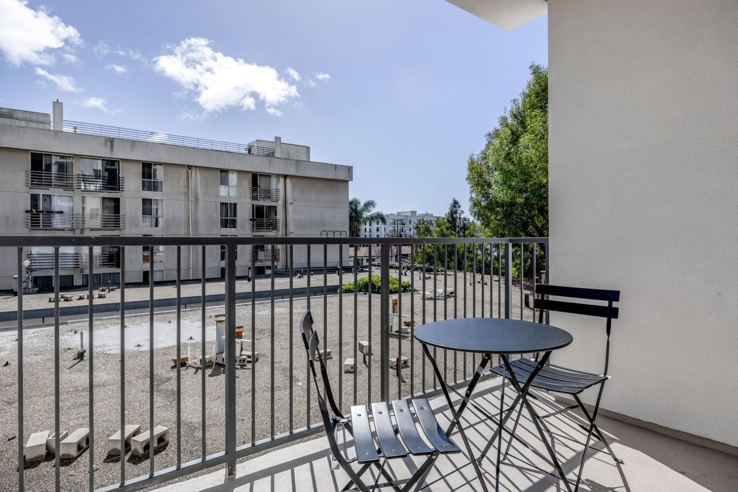 Blueground Hollywood Gym Nr Shops Trails Lax-1200 Apartment