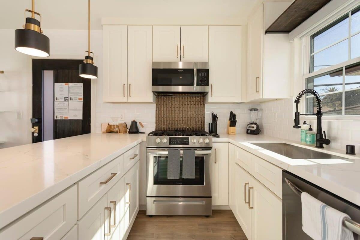 Downtown Culver New Designer Lux 1 Bedroom Los Angeles