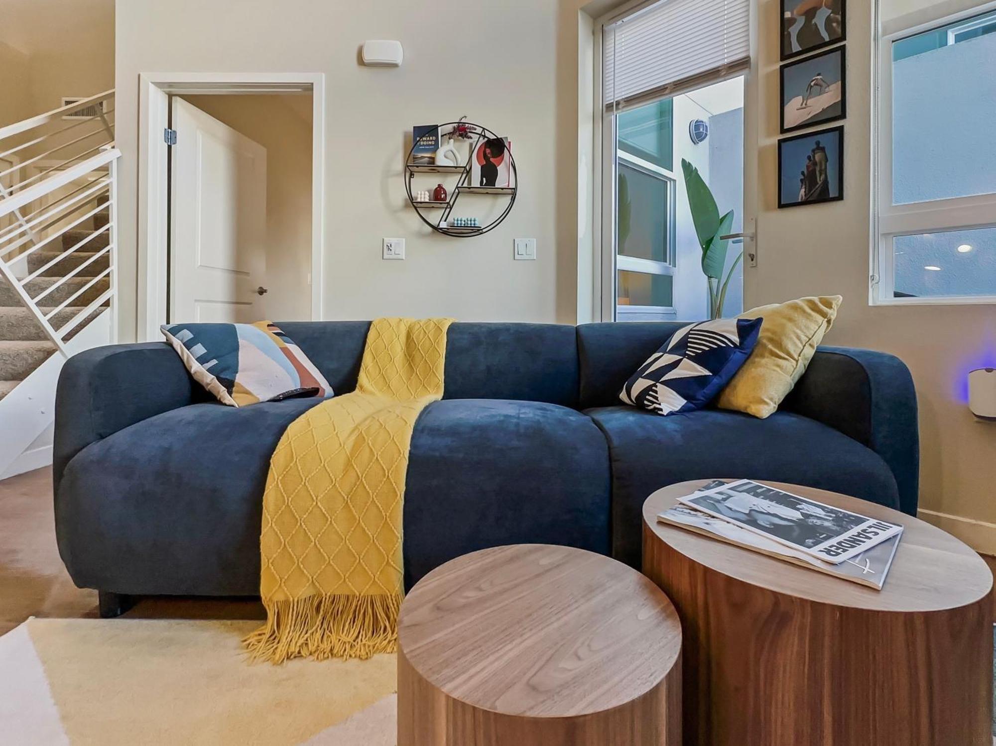 Creative 2 Levels Penthouse Apartment Los Angeles