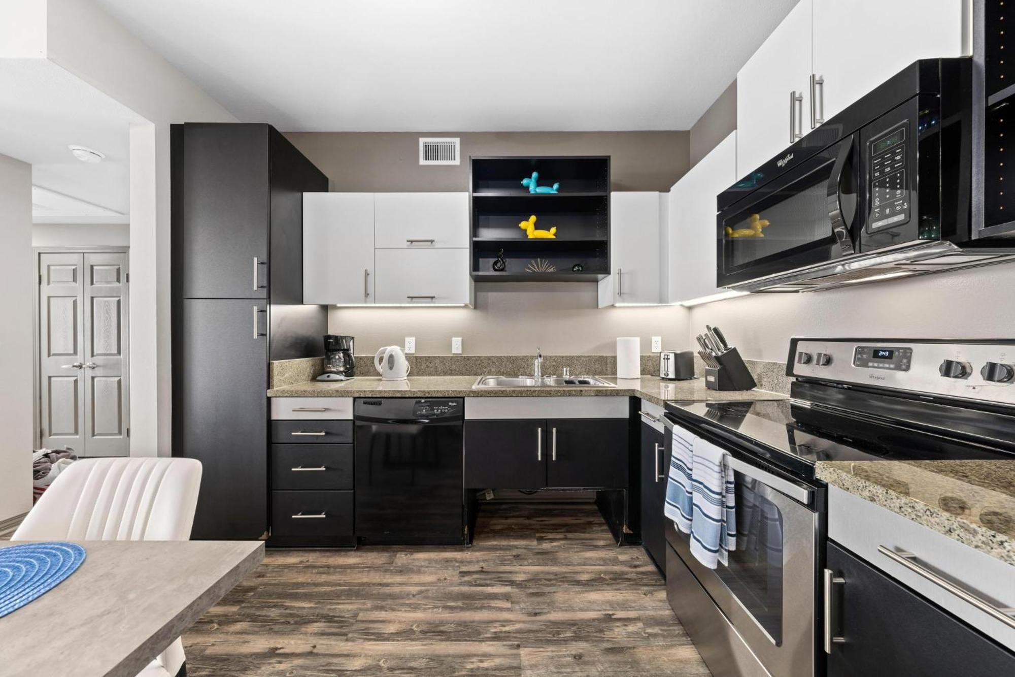 Venice Lux Retreat Coastal Haven *