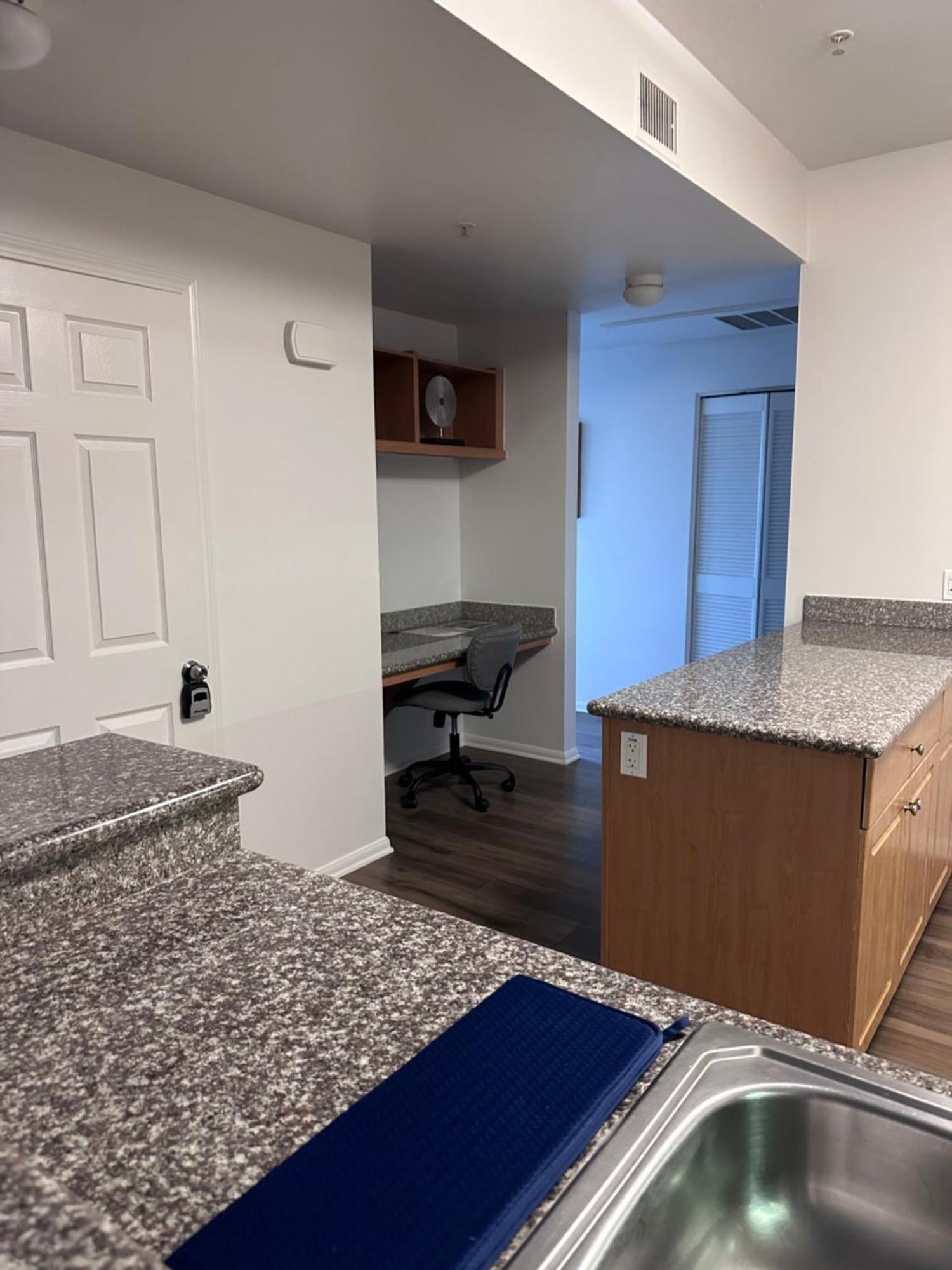 Spacious, Comfortable, And Apartamento Los Angeles
