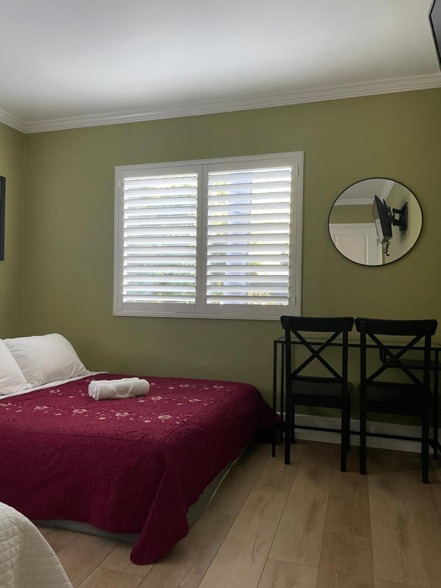Private In Angeles With Wifi And Ac And Private Fridge!!! Homestay