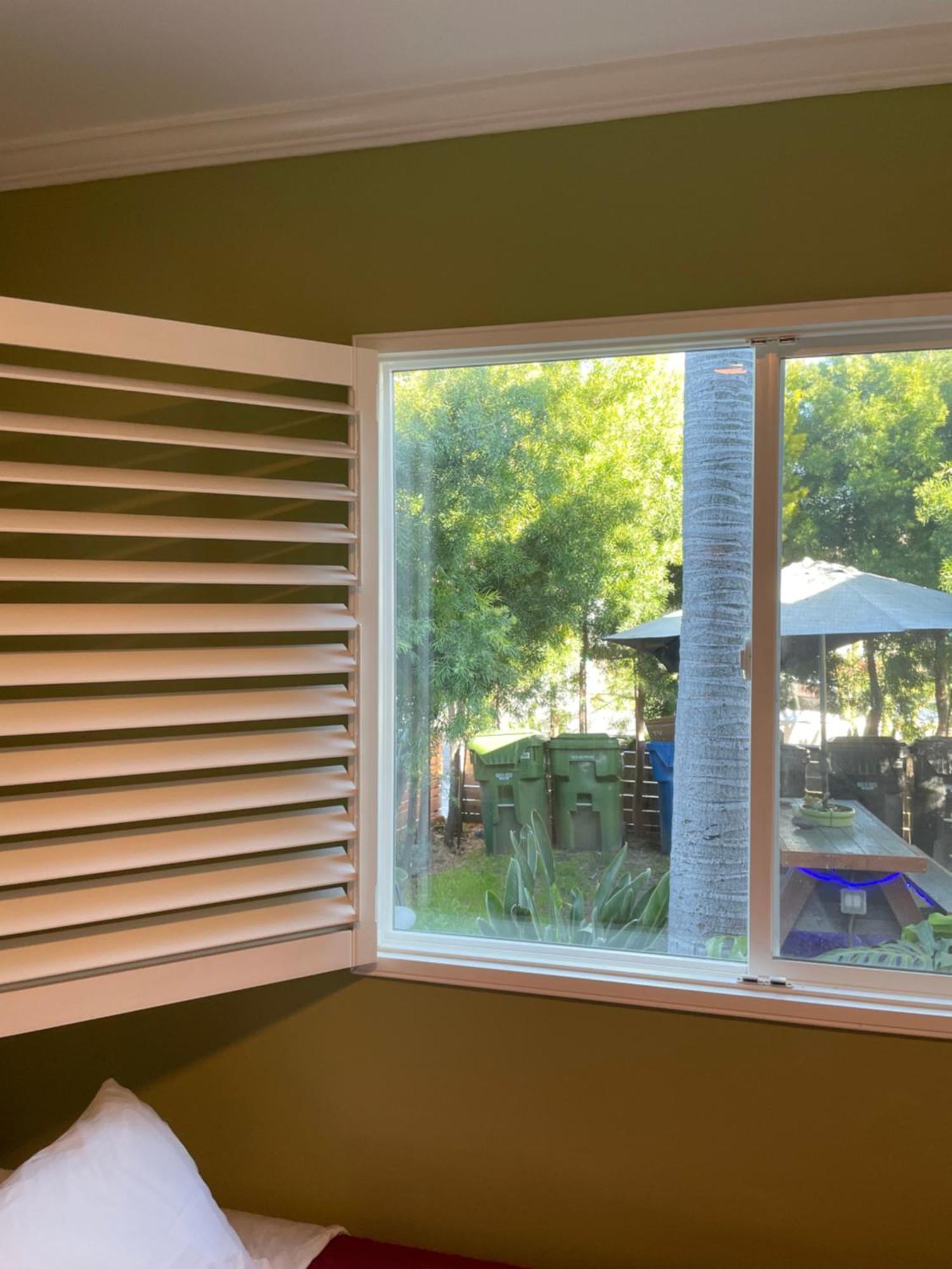 Private In Angeles With Wifi And Ac And Private Fridge!!! * Los Angeles