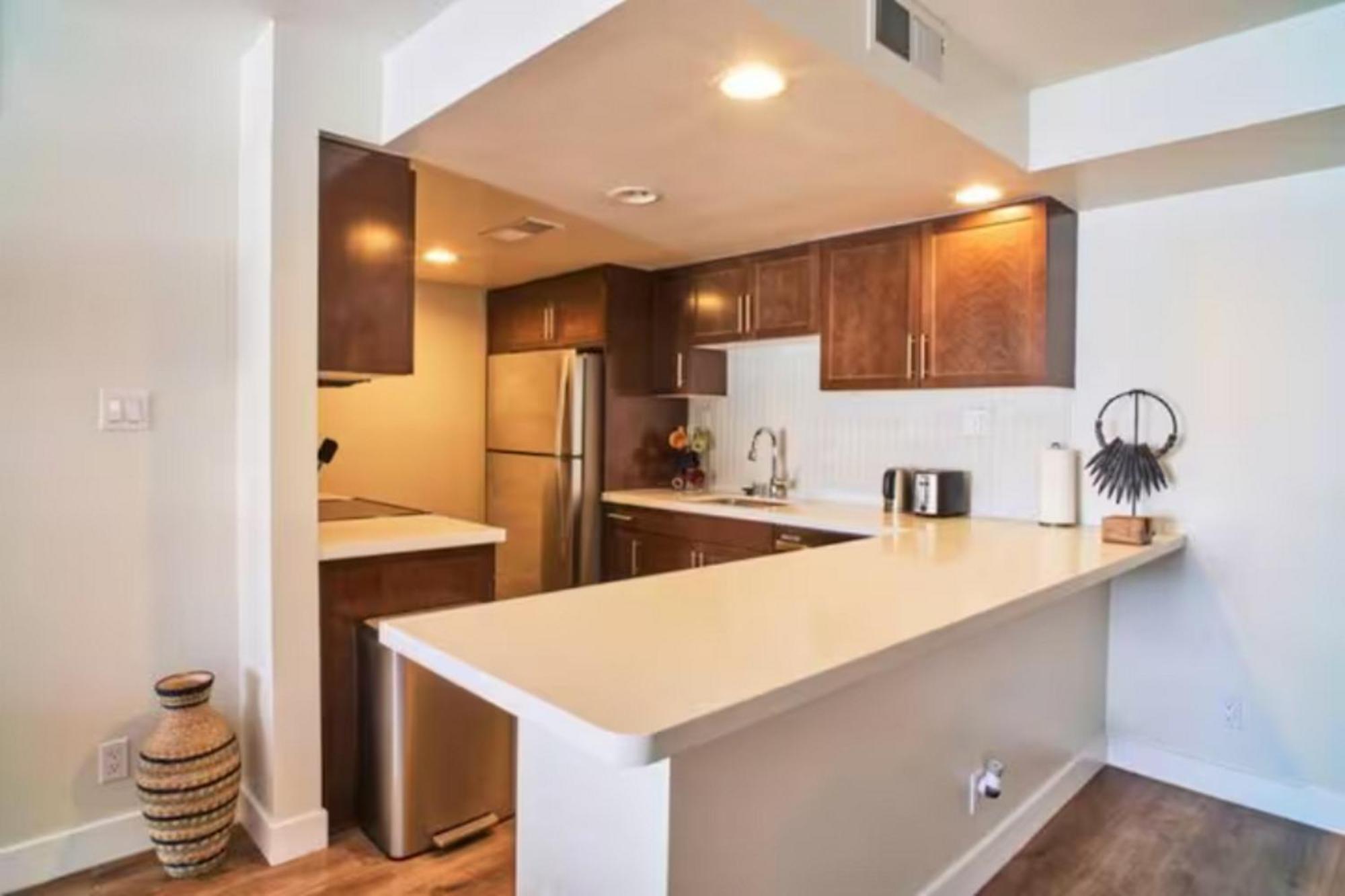 Blue Agate - Seaside Bright 2br With Marina Views
