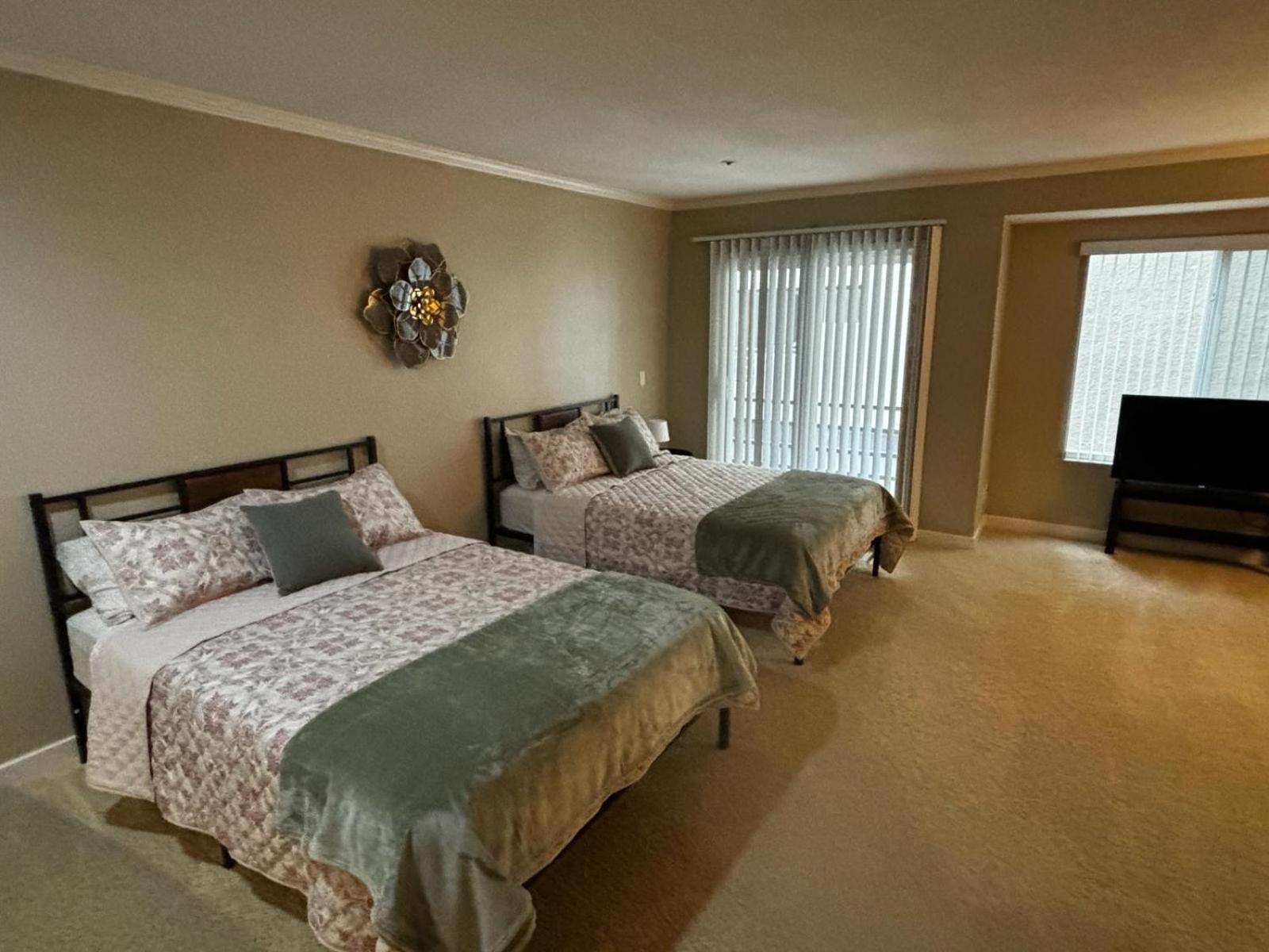 Apartment Sweet Universal Loft Free Parking And Wifi Los Angeles