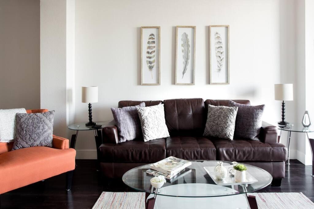 Apartment Super Quiet In Full Service Bldg Near Ucla *