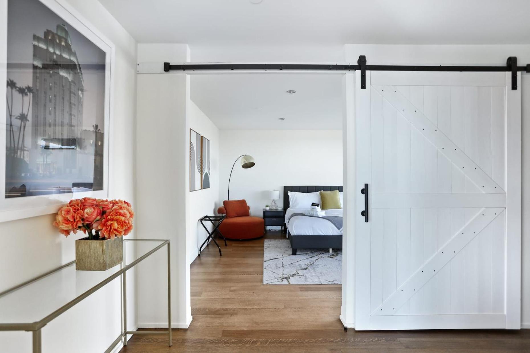 Villa New Listing Stunning Jetliner View Private Los Angeles